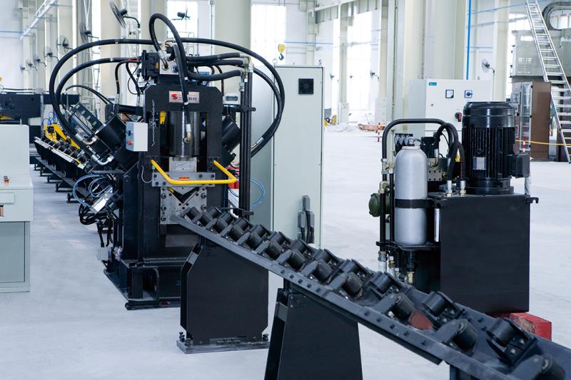 JGX係列數控角鋼（gāng）聯合生產線